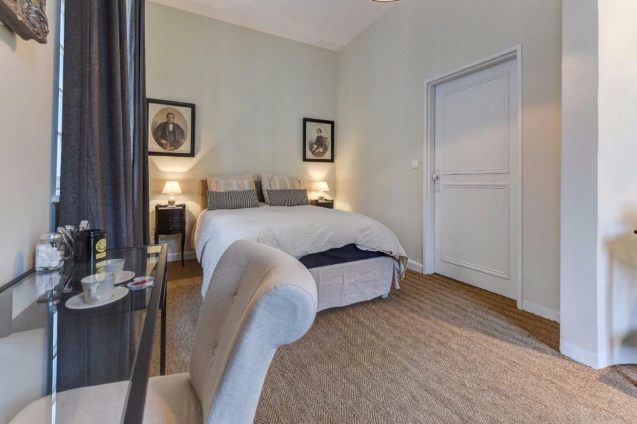 H-Bnb - Les Meubles Du 1 Bed & Breakfast Metz Eksteriør bilde